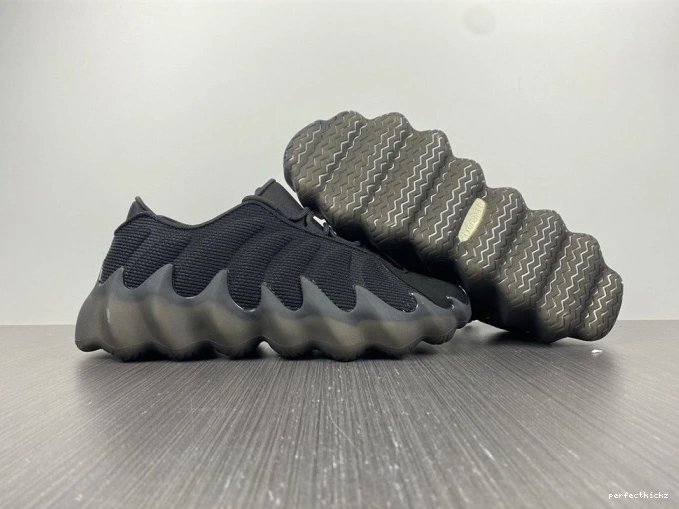 400 ADIDAS YEEZY H68032 0812